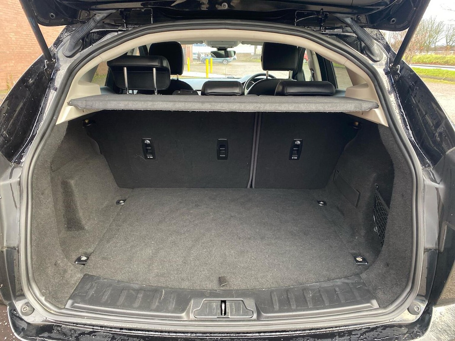 Used Jaguar E-Pace 2019 for sale - 76682570: Photo 17