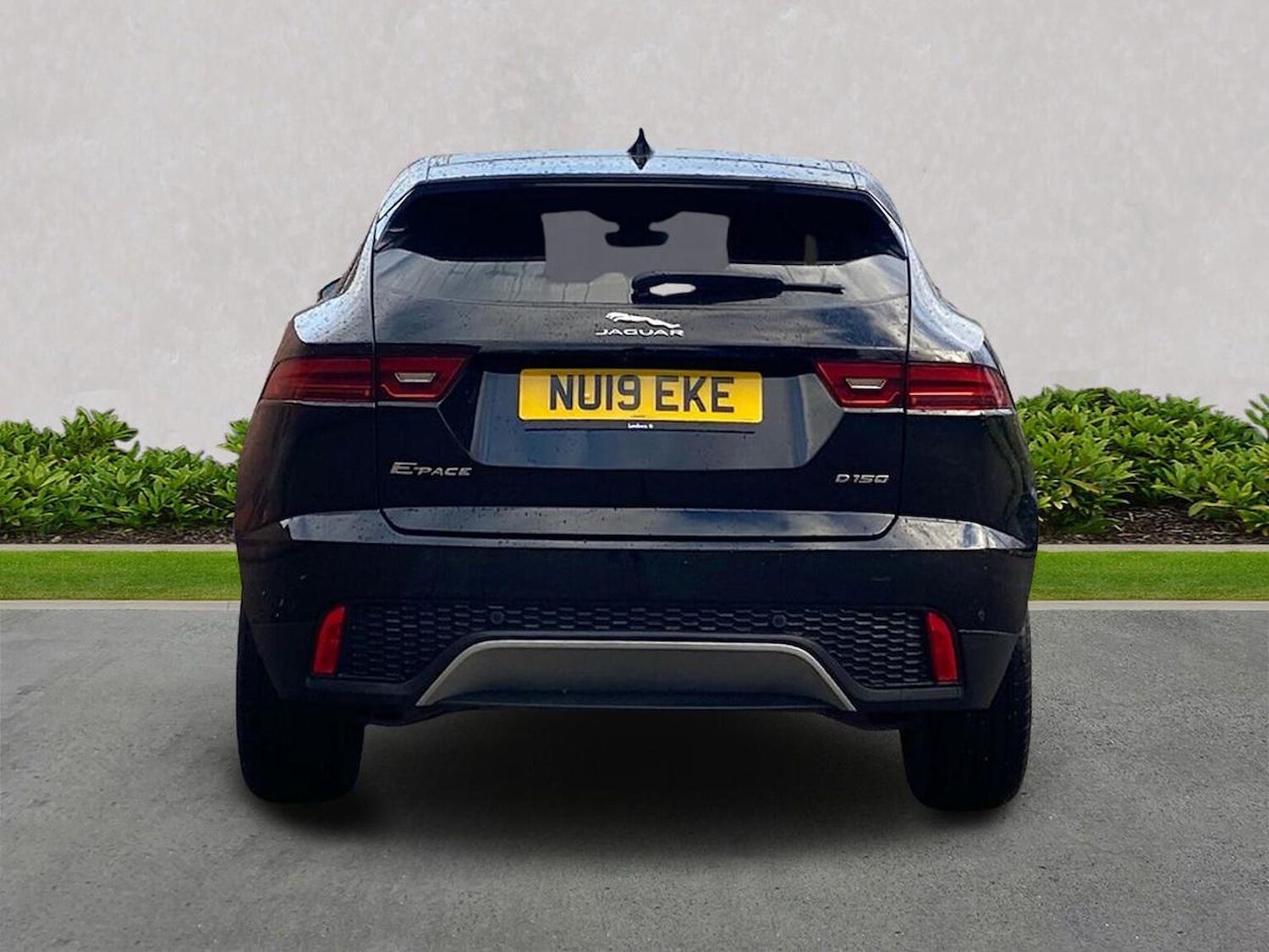 Used Jaguar E-Pace 2019 for sale - 76682570: Photo 4