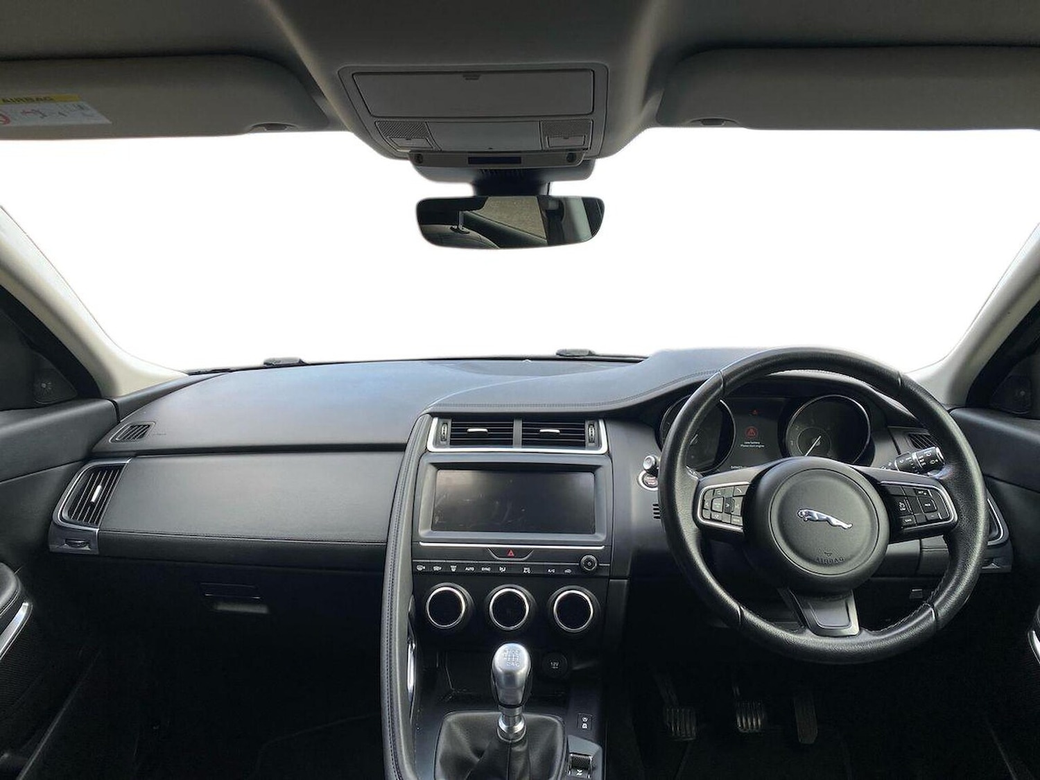 Used Jaguar E-Pace 2019 for sale - 76682570: Photo 8