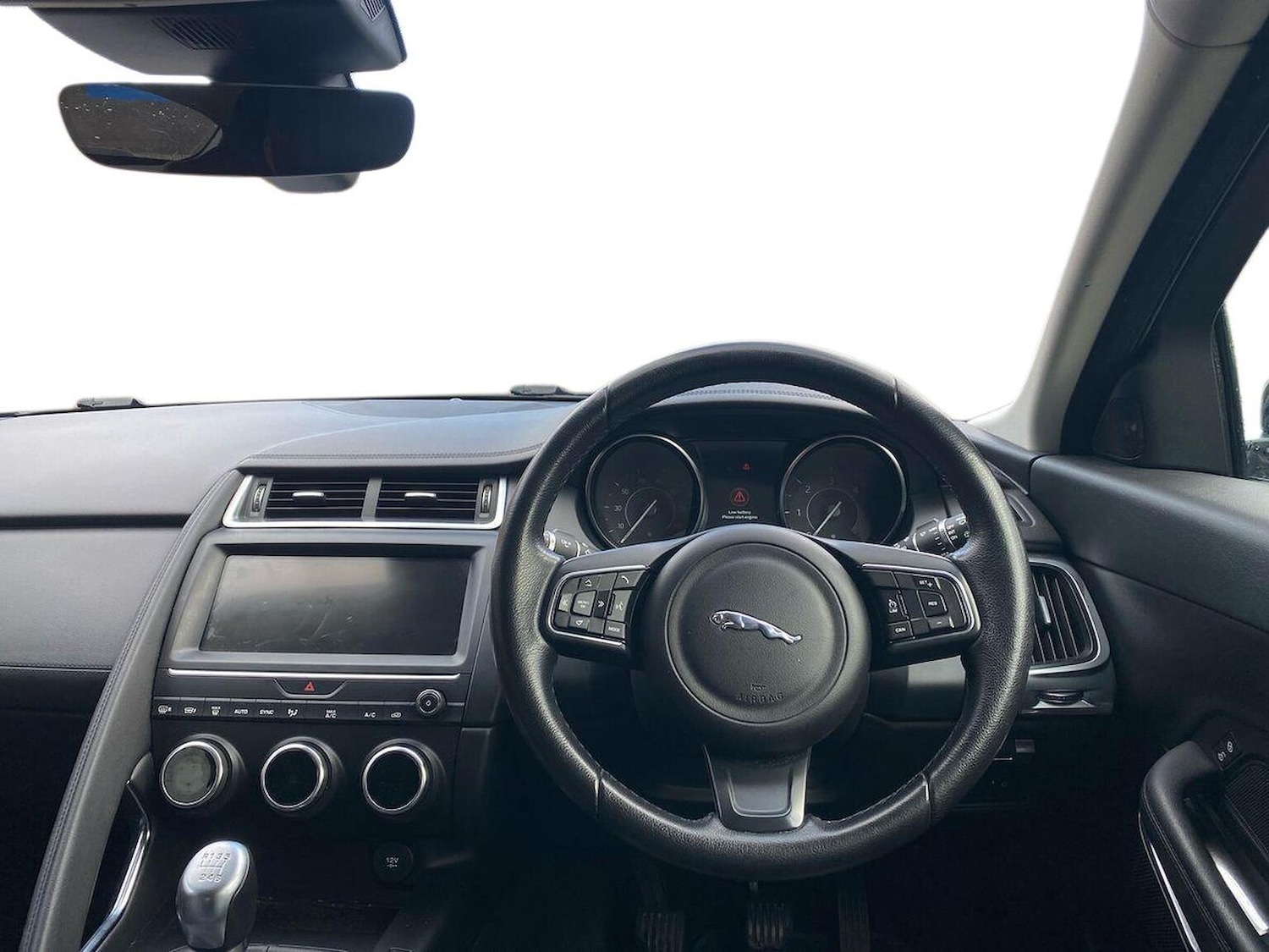 Used Jaguar E-Pace 2019 for sale - 76682570: Photo 9