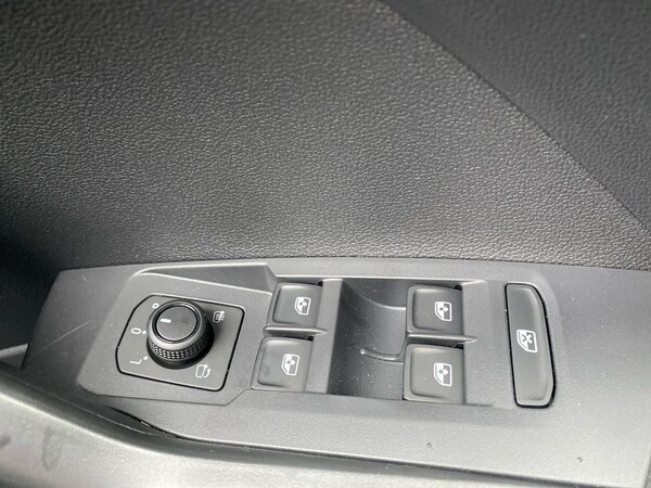 Used Volkswagen T-Cross 2025 for sale - 76149698: Photo 21
