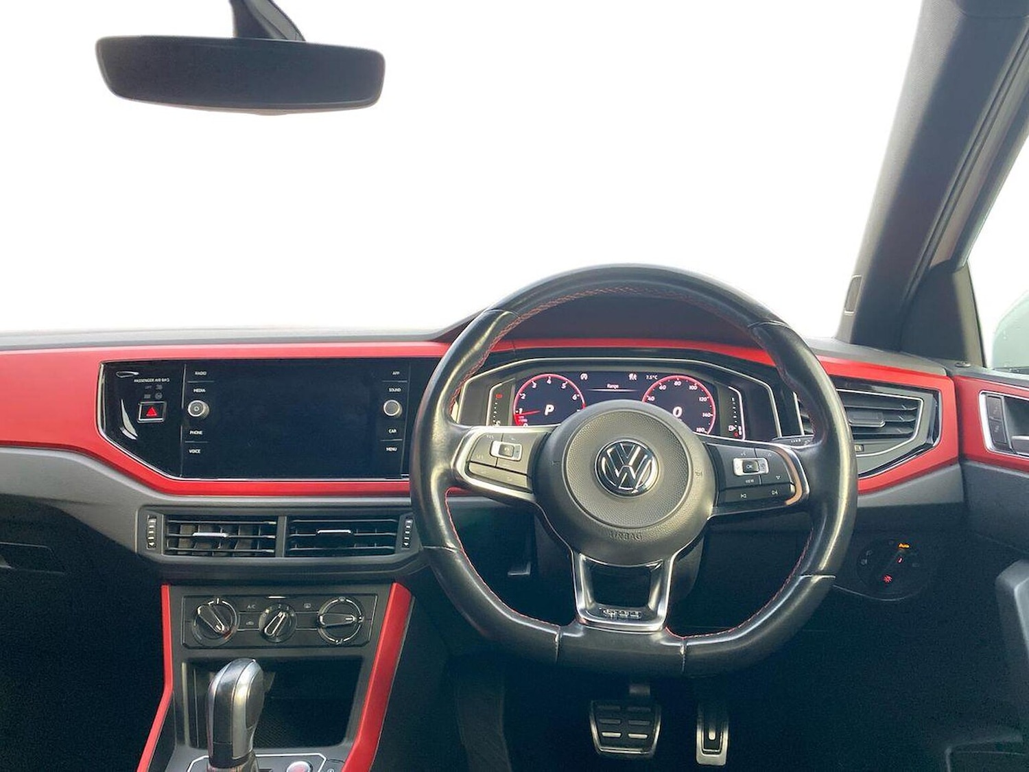 Used Volkswagen Polo 2019 for sale - 76687315: Photo 9