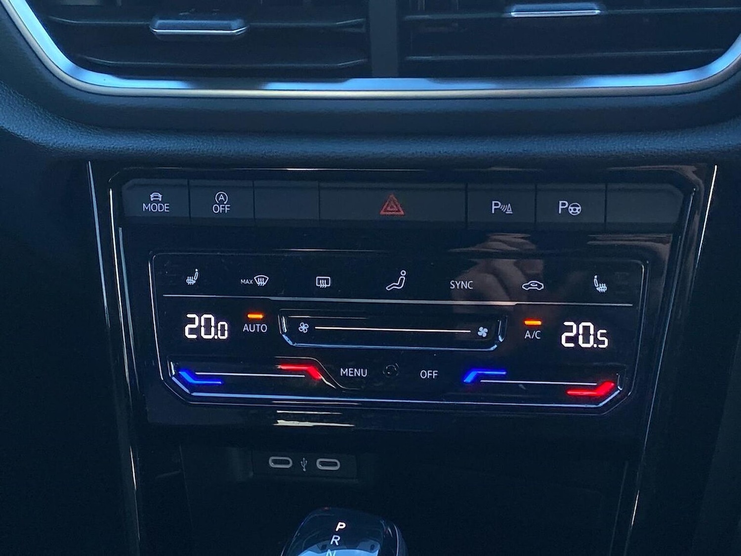 Used Volkswagen T-Roc 2023 for sale - 76413983: Photo 12