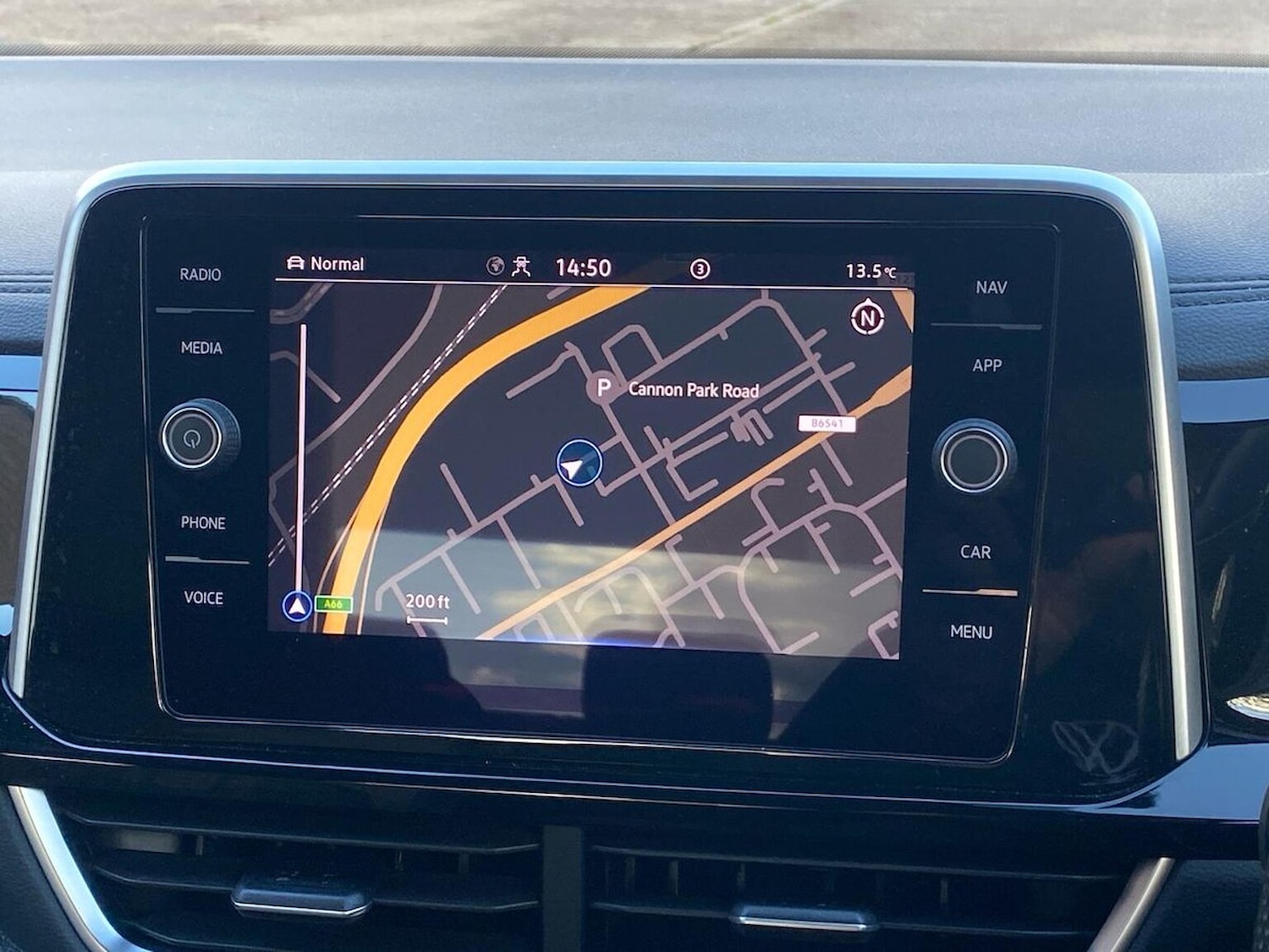 Used Volkswagen T-Roc 2023 for sale - 76413983: Photo 24