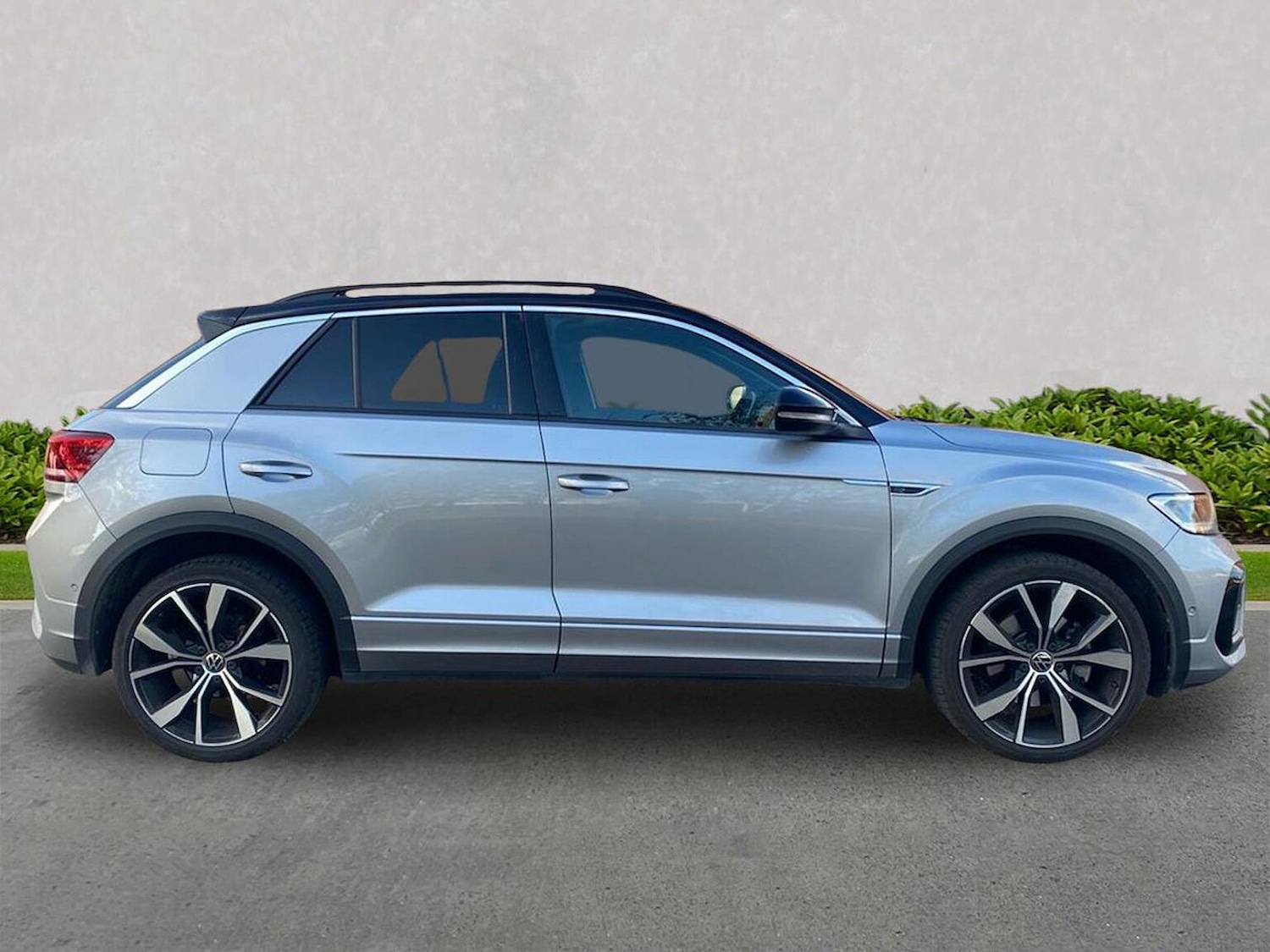 Used Volkswagen T-Roc 2023 for sale - 76413983: Photo 3