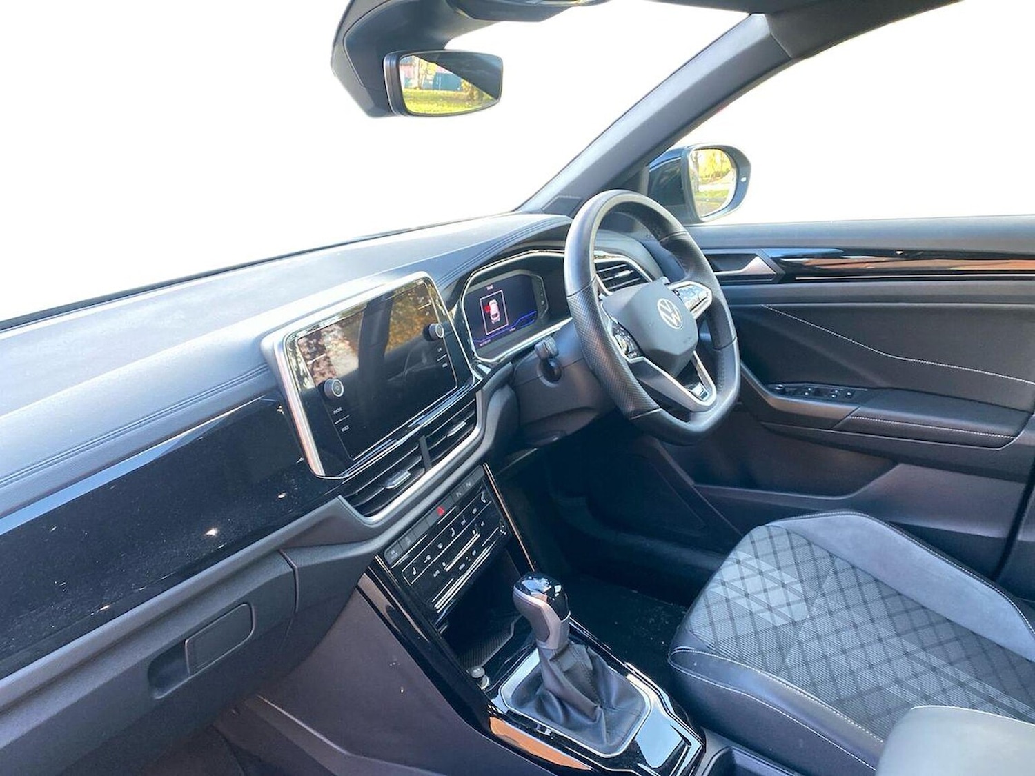 Used Volkswagen T-Roc 2023 for sale - 76413983: Photo 7