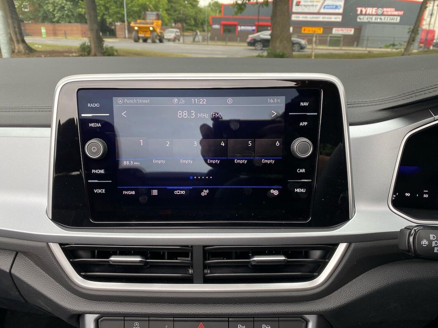 Used Volkswagen T-Roc 2025 for sale - 77488045: Photo 11