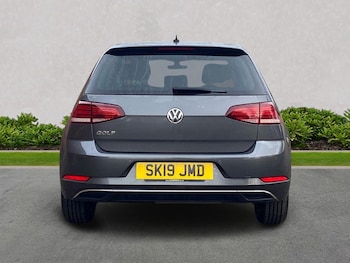 Used Volkswagen Golf 2019 for sale - 76517969: Photo
