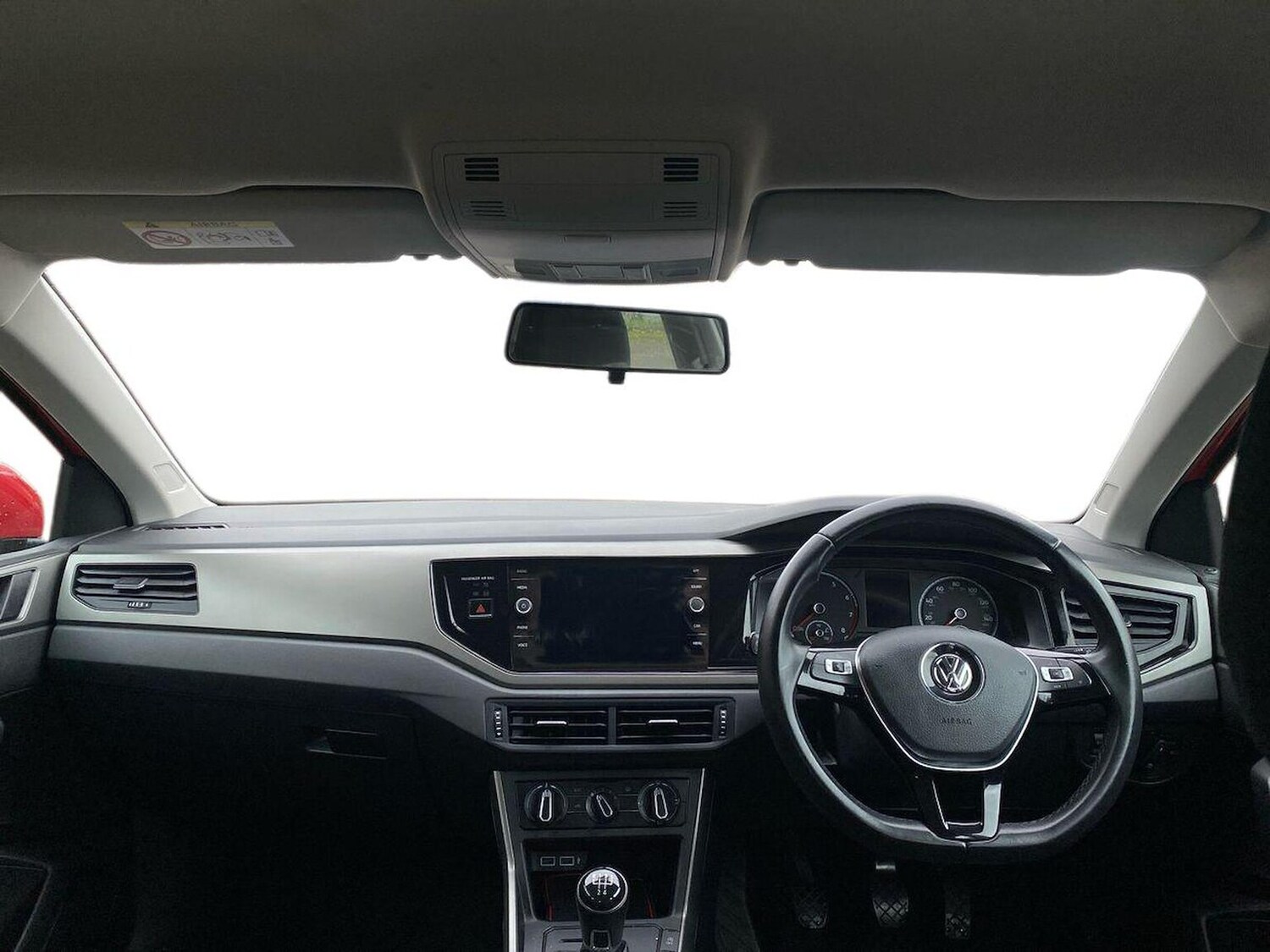 Used Volkswagen Polo 2019 for sale - 76762424: Photo 8