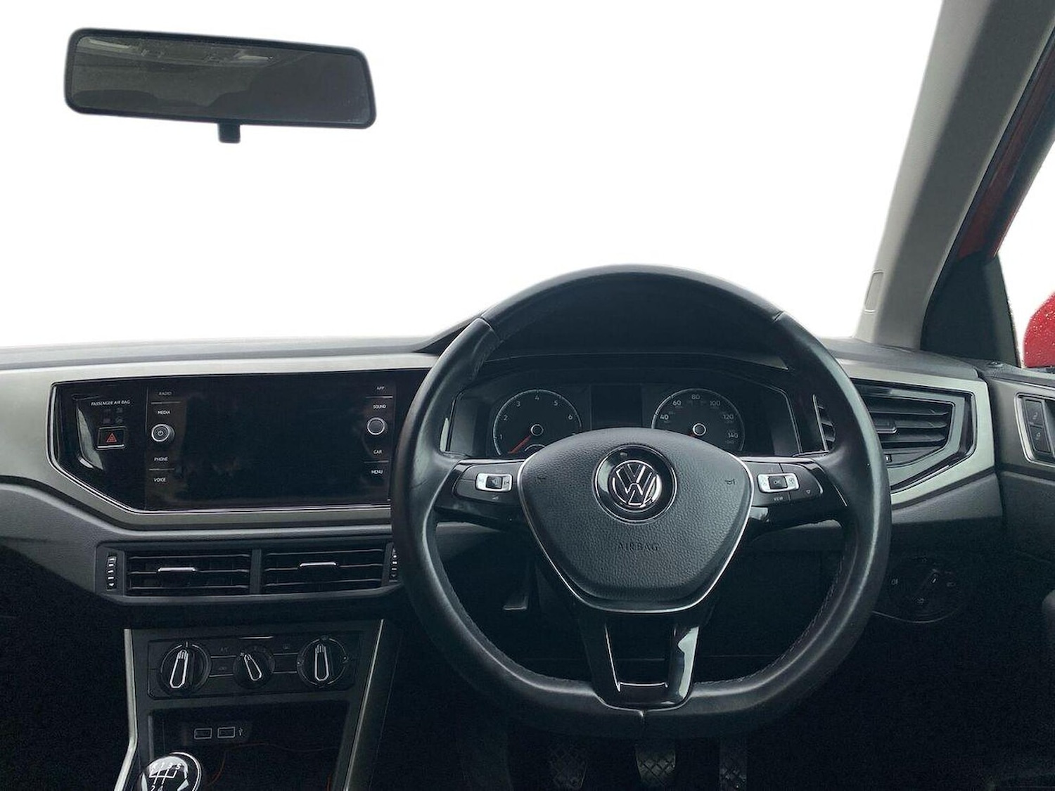 Used Volkswagen Polo 2019 for sale - 76762424: Photo 9