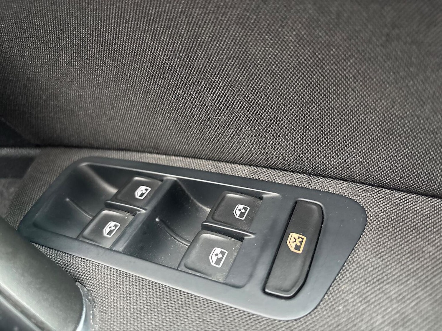 Used Volkswagen Golf 2018 for sale - 77073249: Photo 23