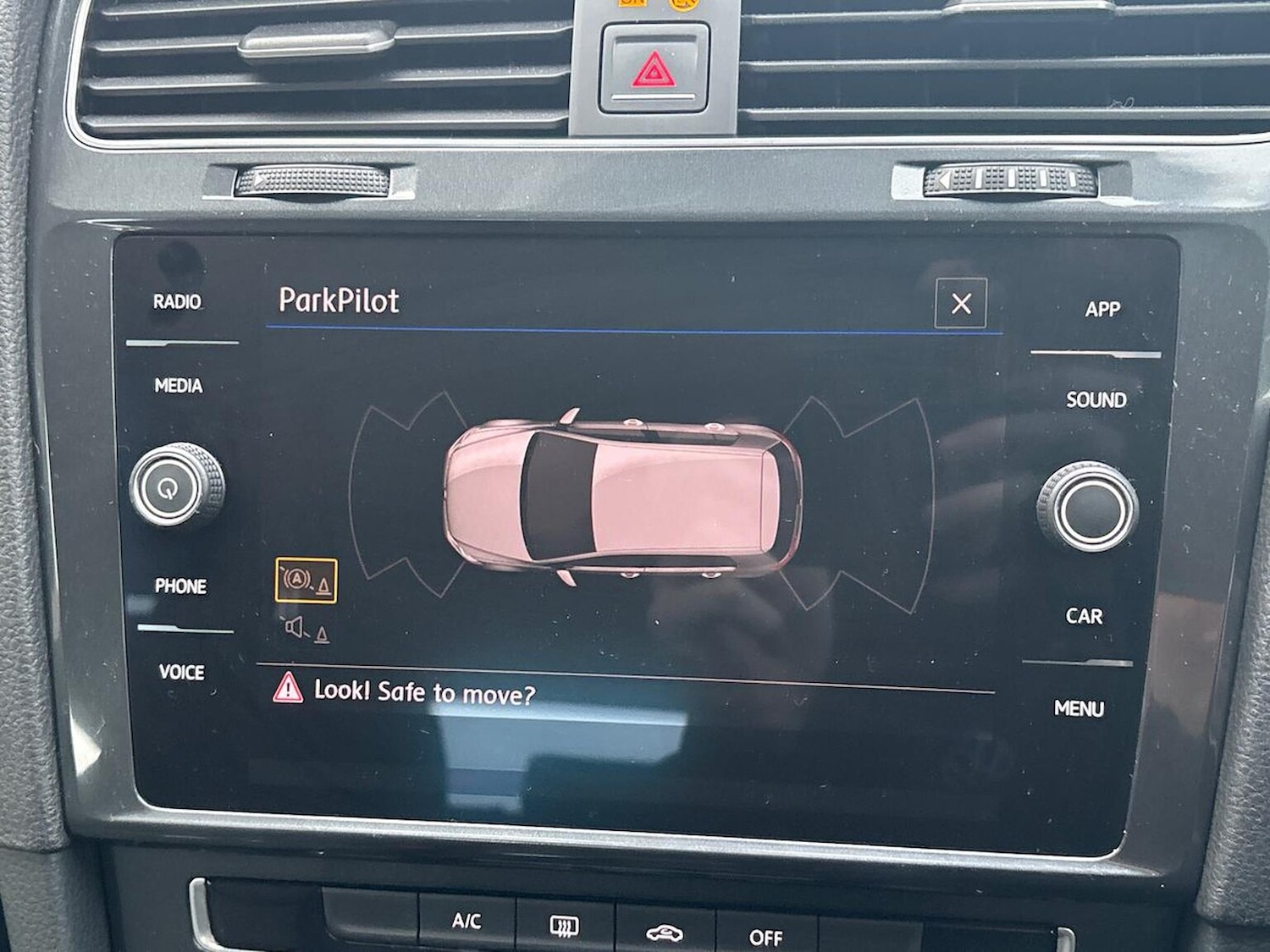 Used Volkswagen Golf 2018 for sale - 77073249: Photo 25