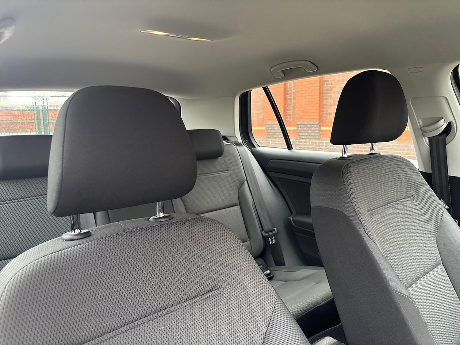 Used Volkswagen Golf 2018 for sale - 77073249: Photo 32