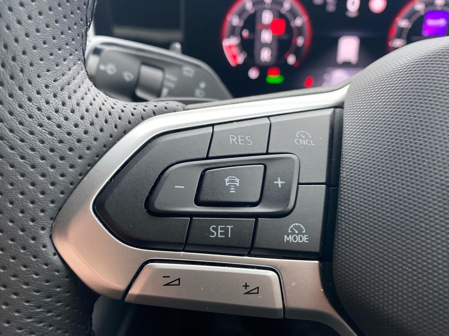 Used Volkswagen Passat 2025 for sale - 77528880: Photo 27