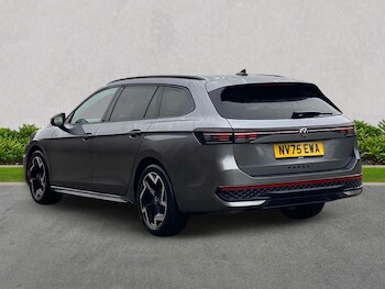 Used Volkswagen Passat 2025 for sale - 77528880: Photo