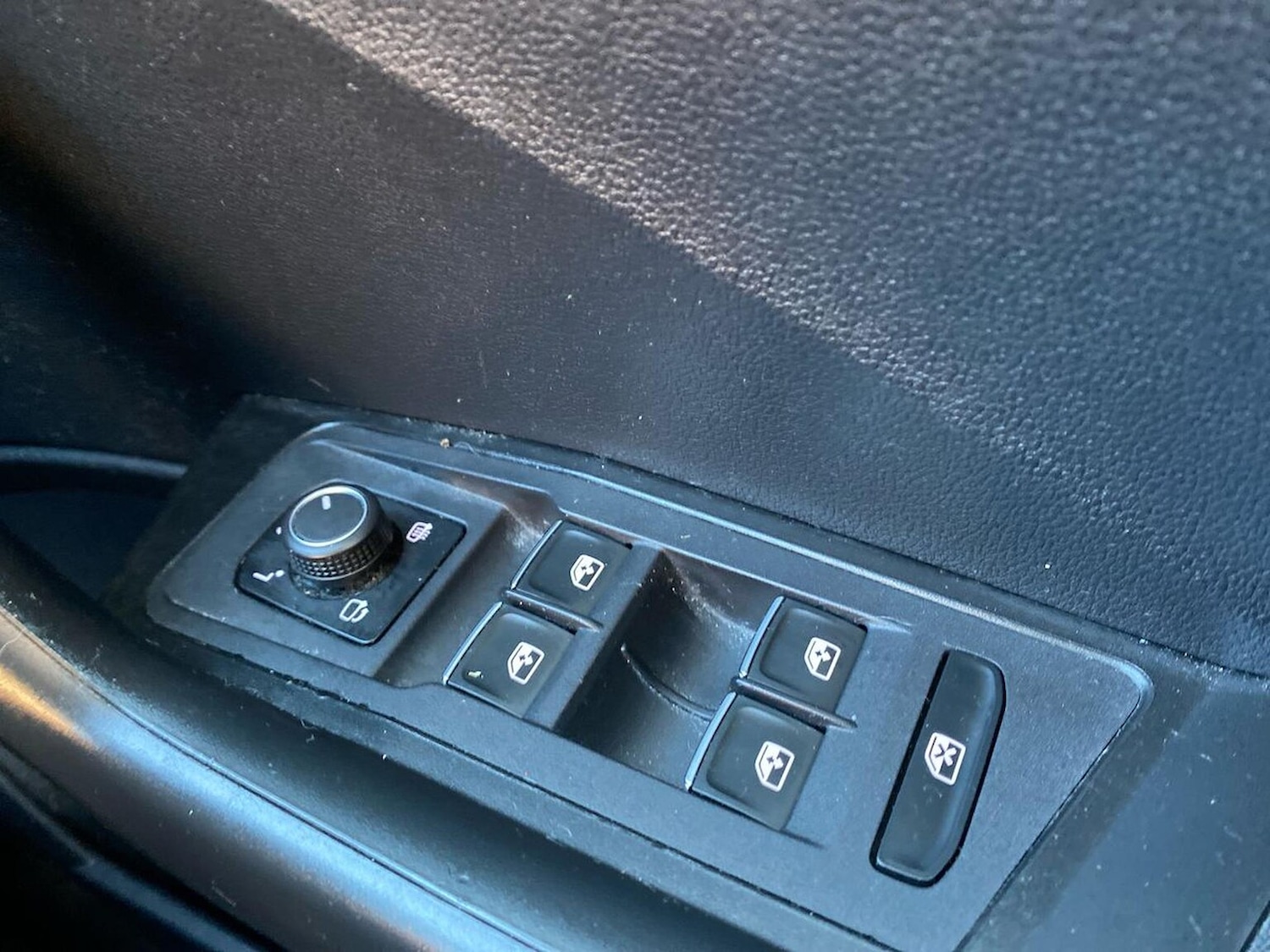 Used Volkswagen T-Roc 2019 for sale - 76860042: Photo 21