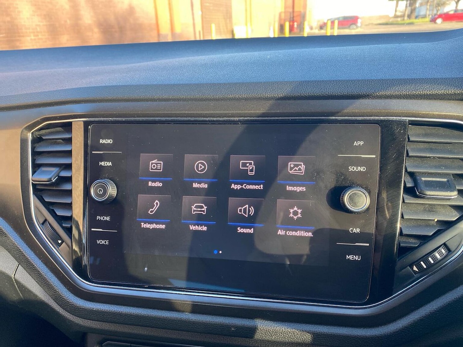 Used Volkswagen T-Roc 2019 for sale - 76860042: Photo 24