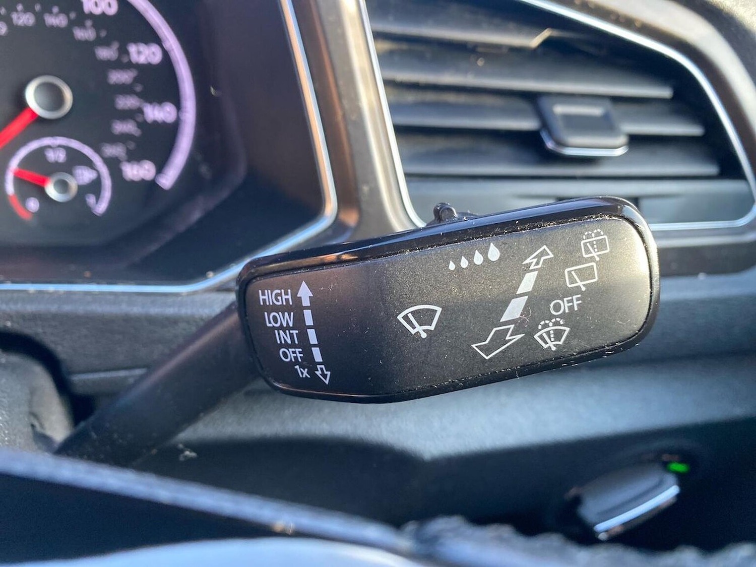 Used Volkswagen T-Roc 2019 for sale - 76860042: Photo 27