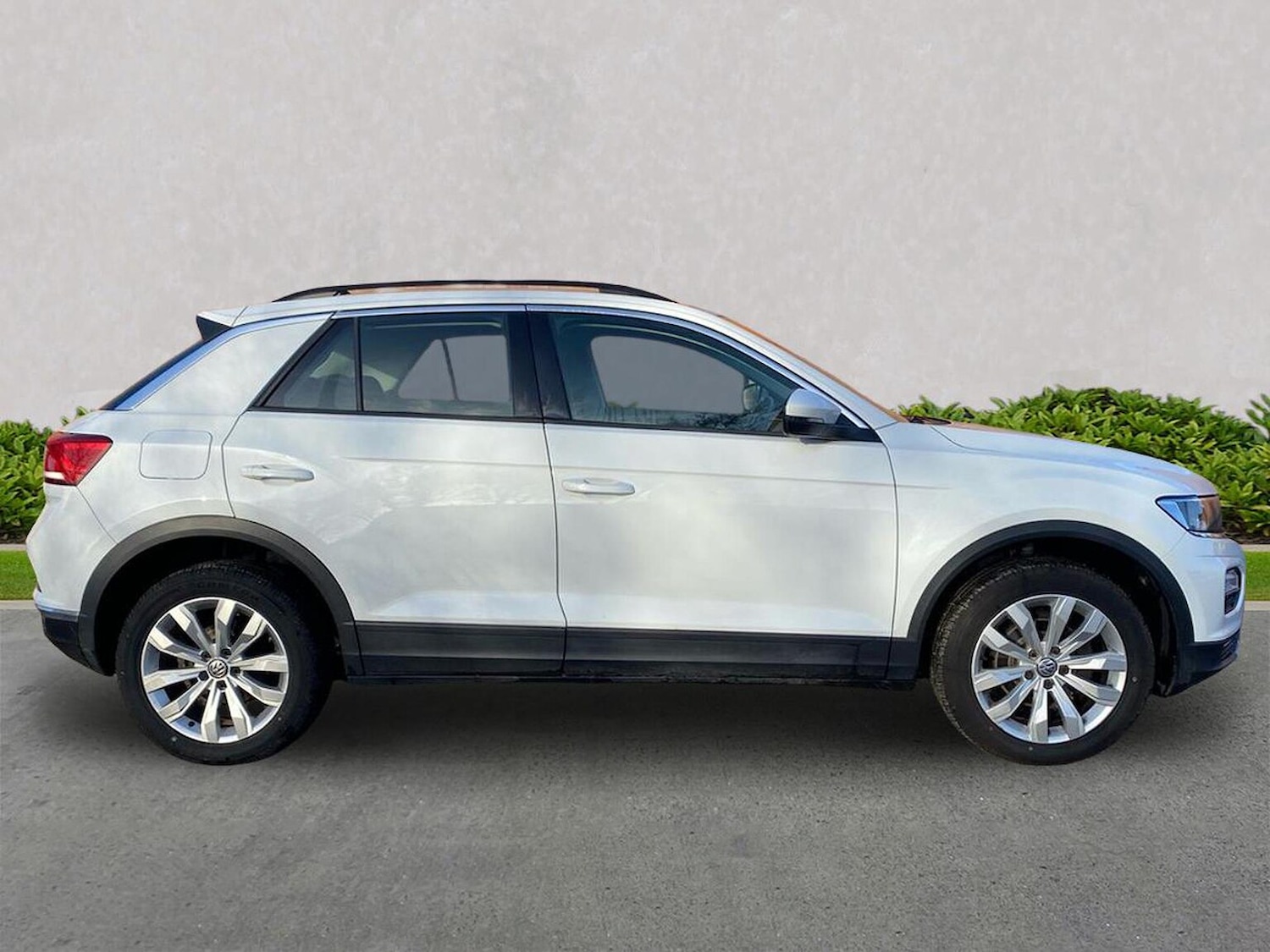 Used Volkswagen T-Roc 2019 for sale - 76860042: Photo 3