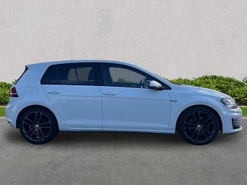 Used Volkswagen Golf 2014 for sale - 78296881: Photo