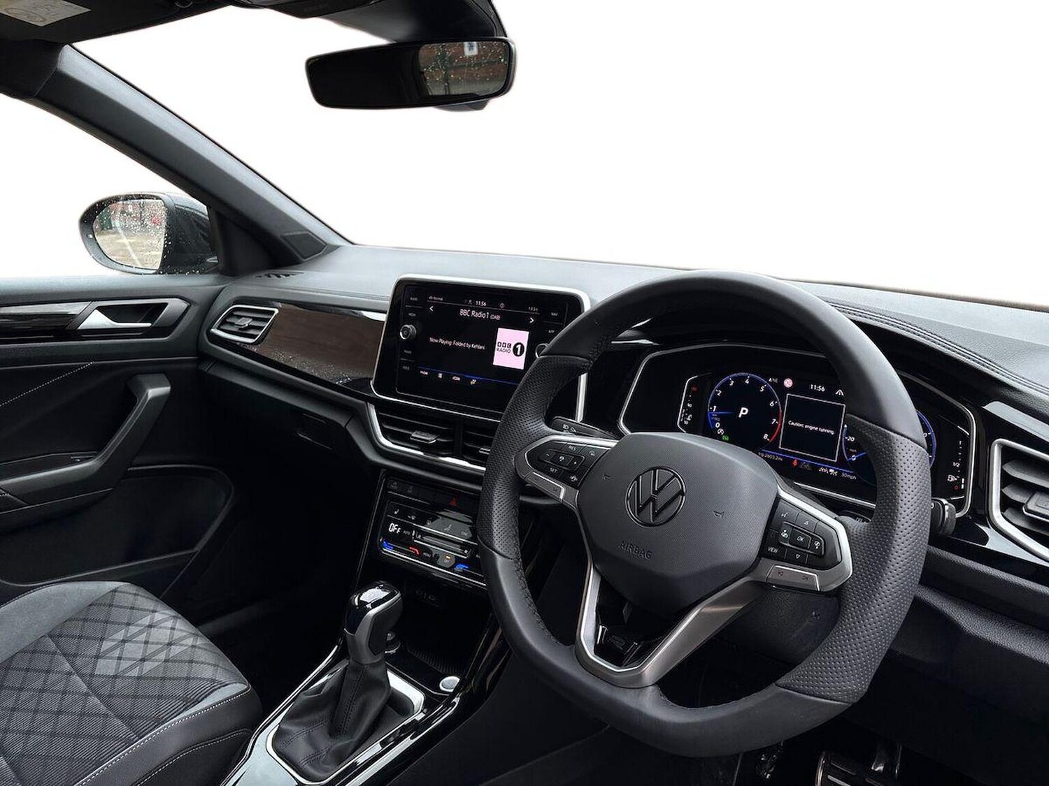Used Volkswagen T-Roc 2025 for sale - 76275174: Photo 15