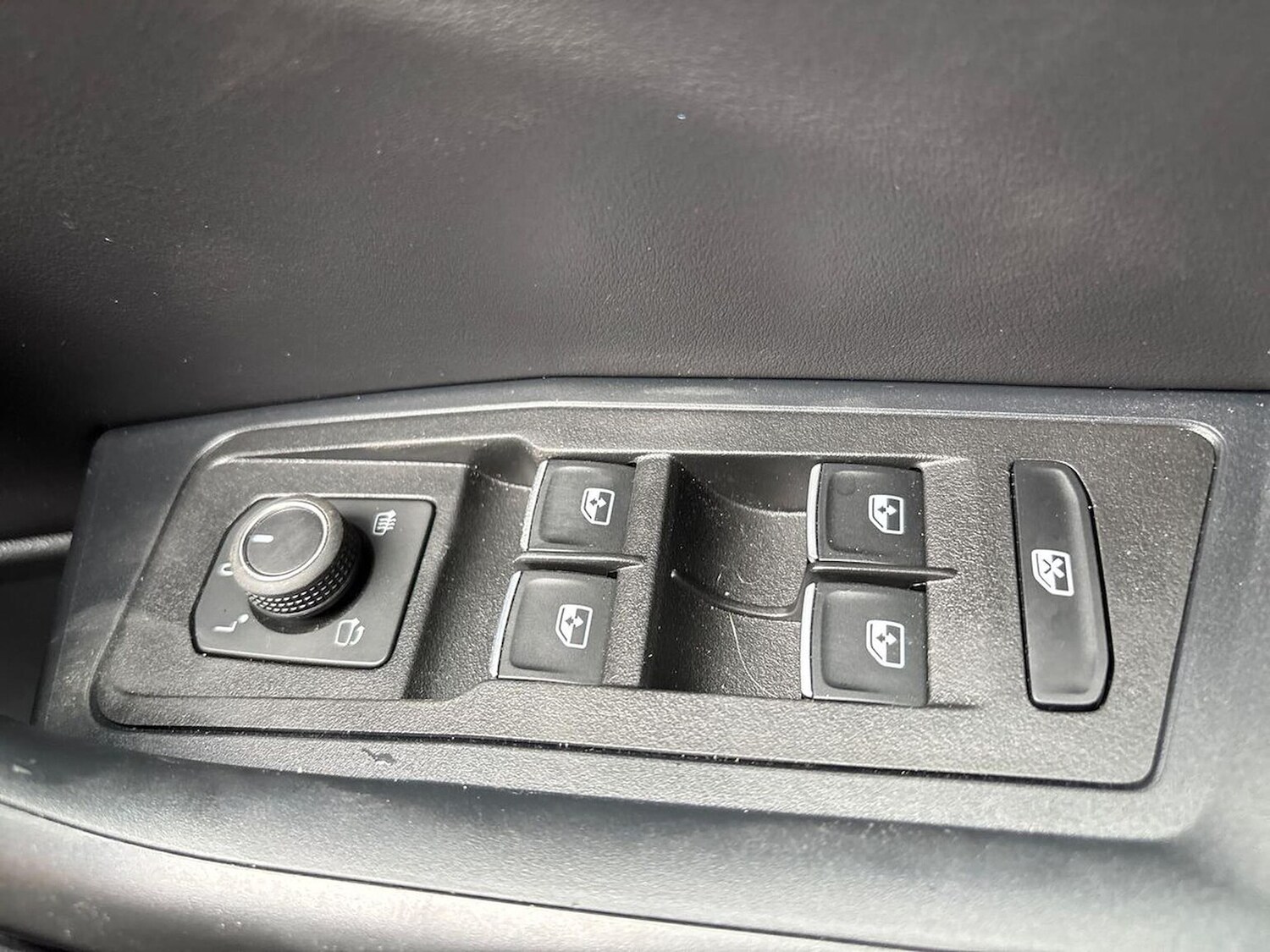 Used Volkswagen T-Roc 2025 for sale - 76275174: Photo 21