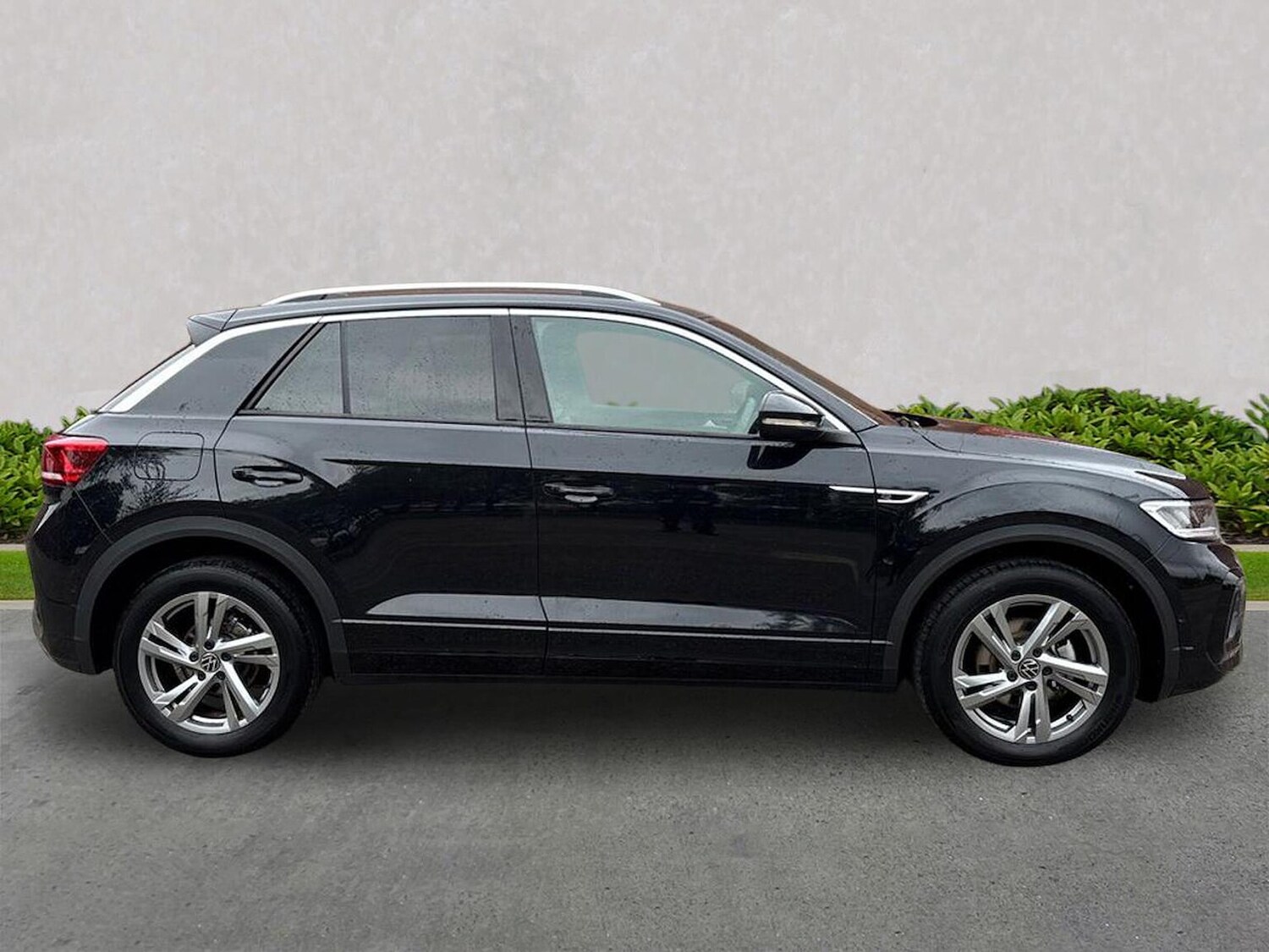 Used Volkswagen T-Roc 2025 for sale - 76275174: Photo 3
