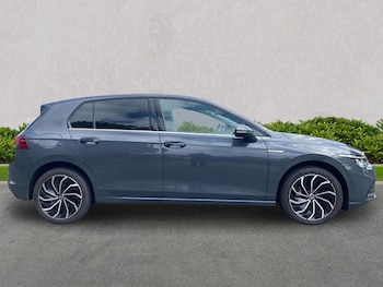 Used Volkswagen Golf 2023 for sale - 79185644: Photo