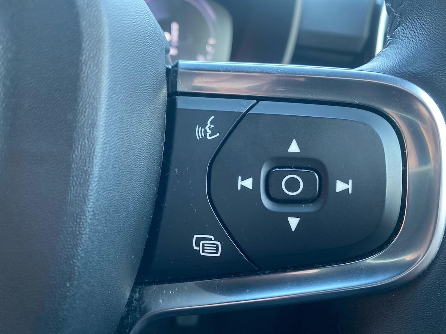 Used Volvo XC40 2021 for sale - 76794911: Photo 26