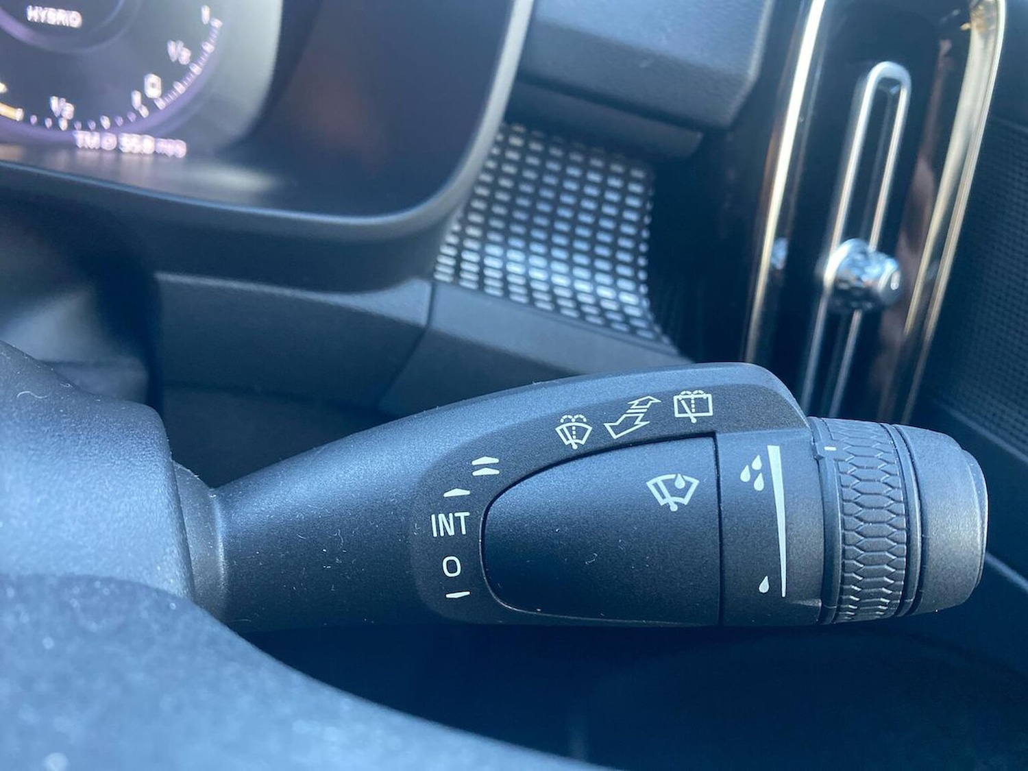 Used Volvo XC40 2021 for sale - 76794911: Photo 28