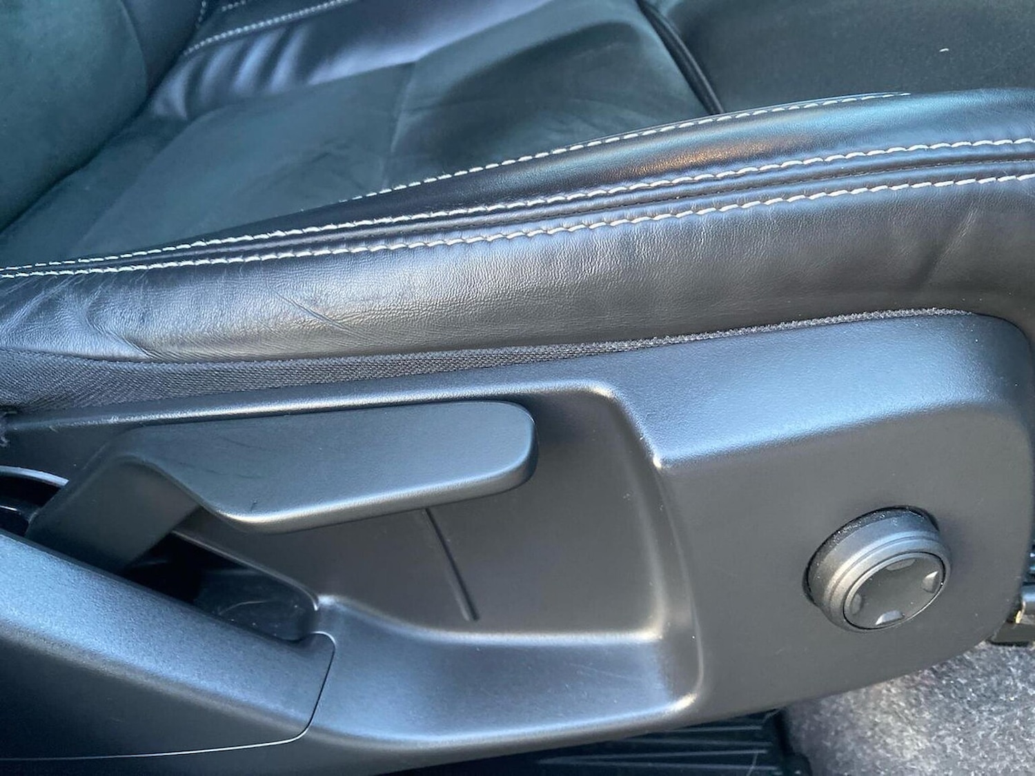 Used Volvo XC40 2021 for sale - 76794911: Photo 30