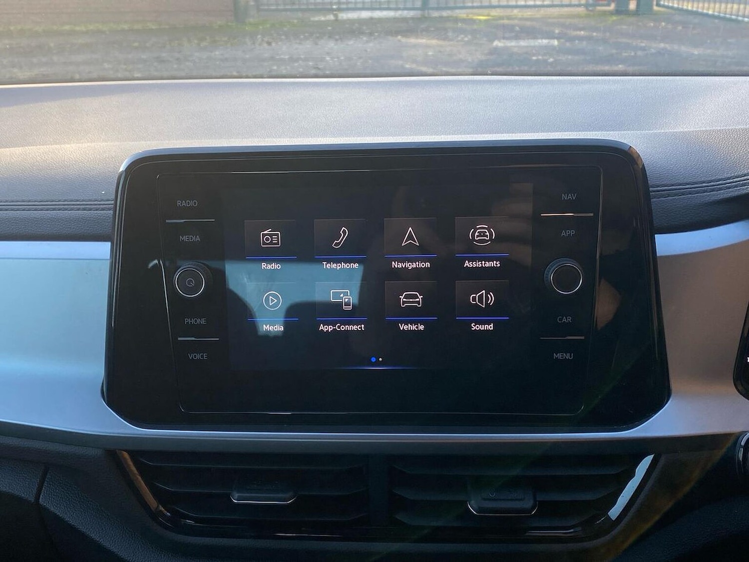 Used Volkswagen T-Roc 2022 for sale - 76794910: Photo 24