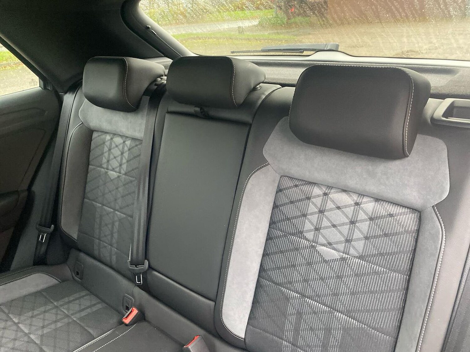 Used Volkswagen T-Roc 2025 for sale - 76577318: Photo 16