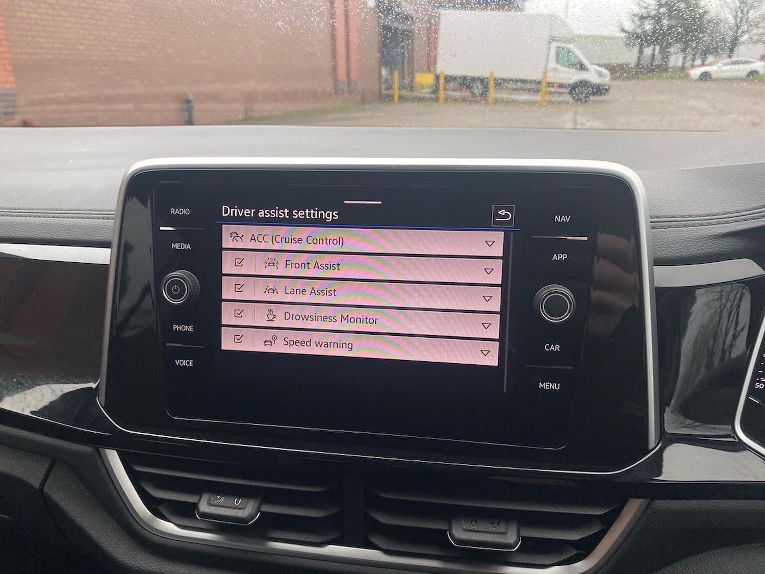 Used Volkswagen T-Roc 2025 for sale - 76577318: Photo 22