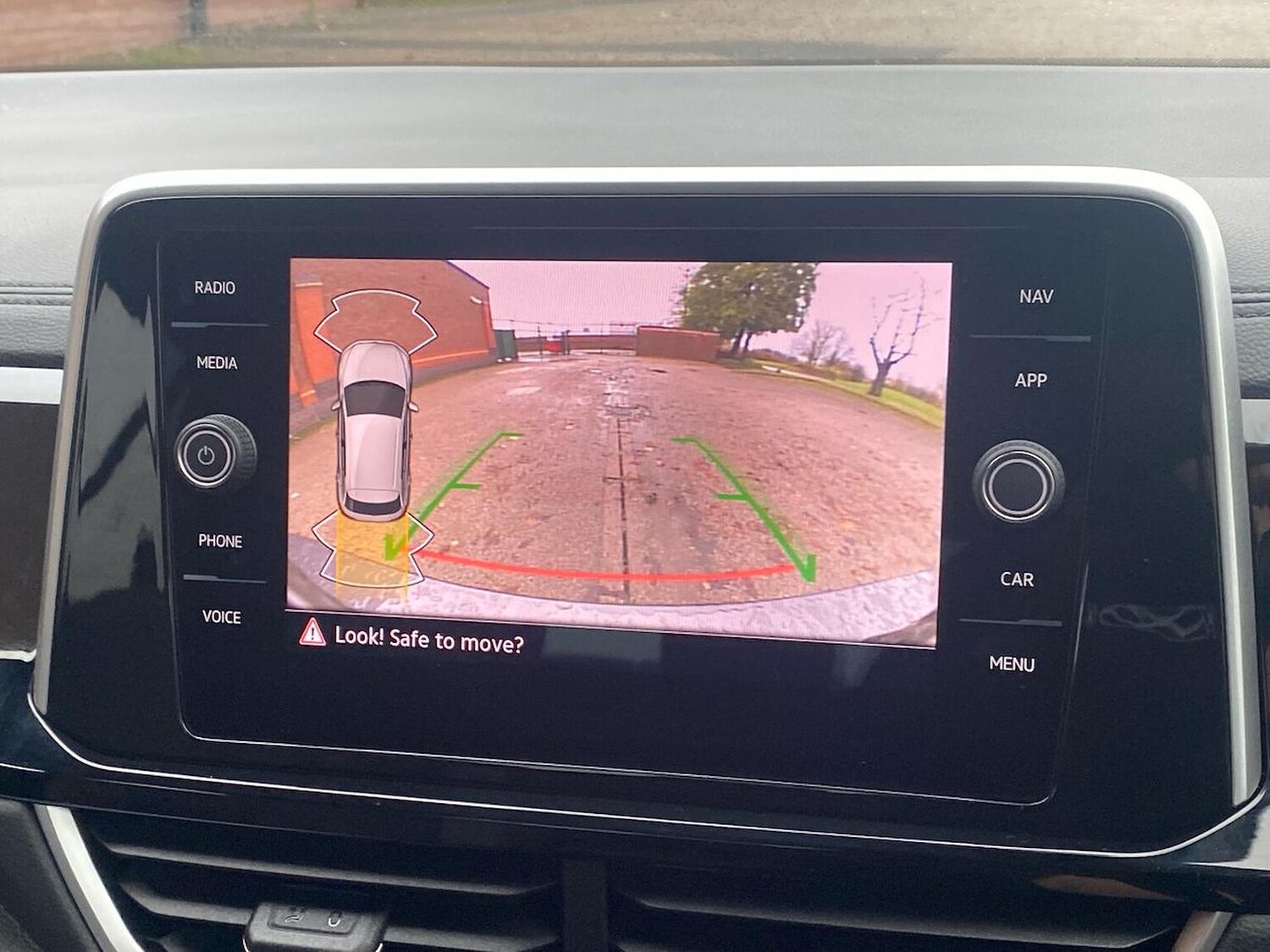 Used Volkswagen T-Roc 2025 for sale - 76577318: Photo 23