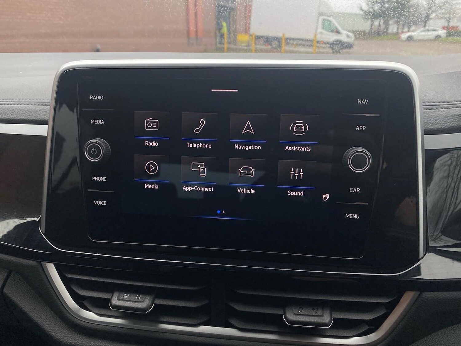 Used Volkswagen T-Roc 2025 for sale - 76577318: Photo 25