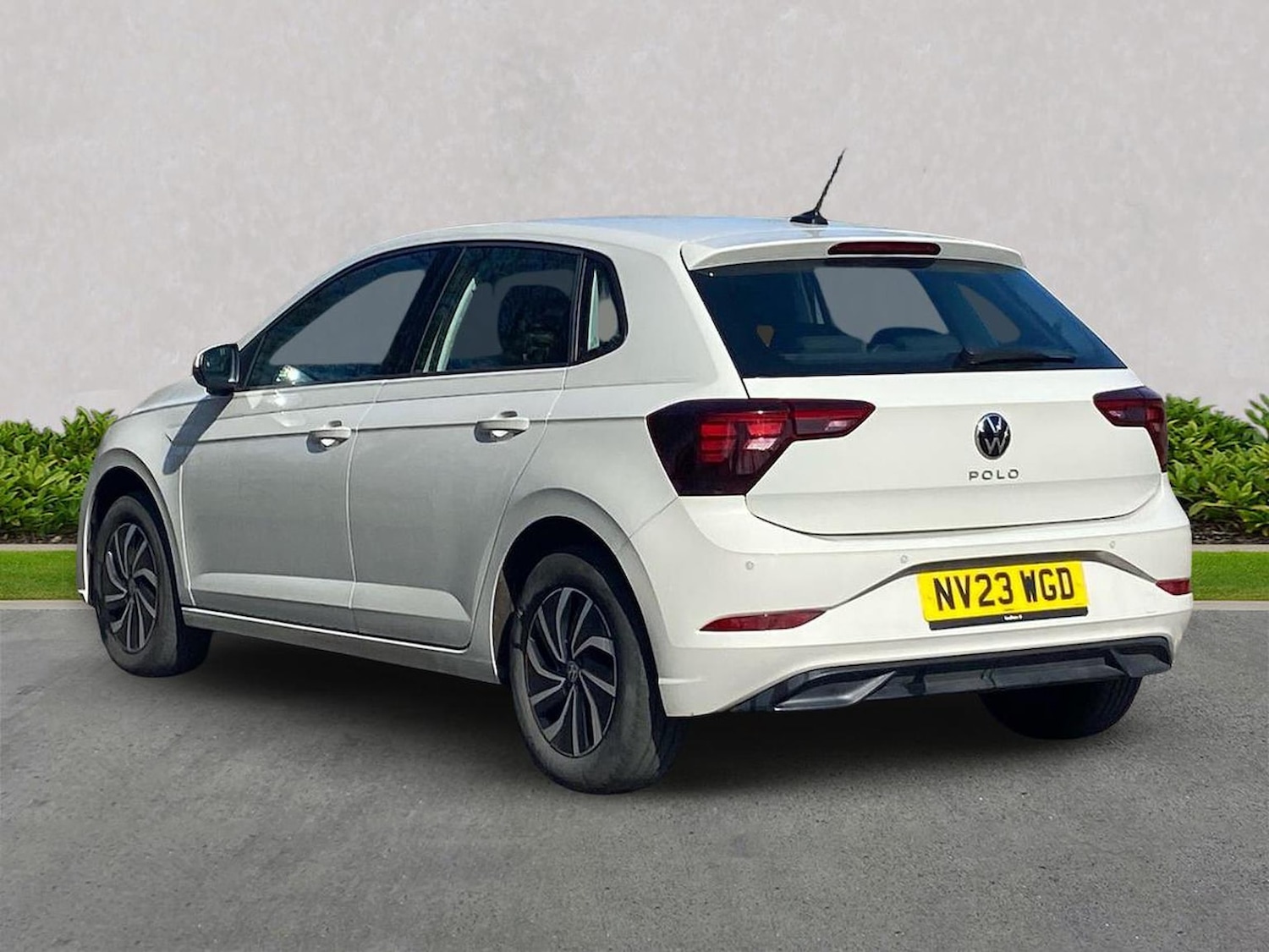 Used Volkswagen Polo 2023 for sale - 78195418: Photo 2