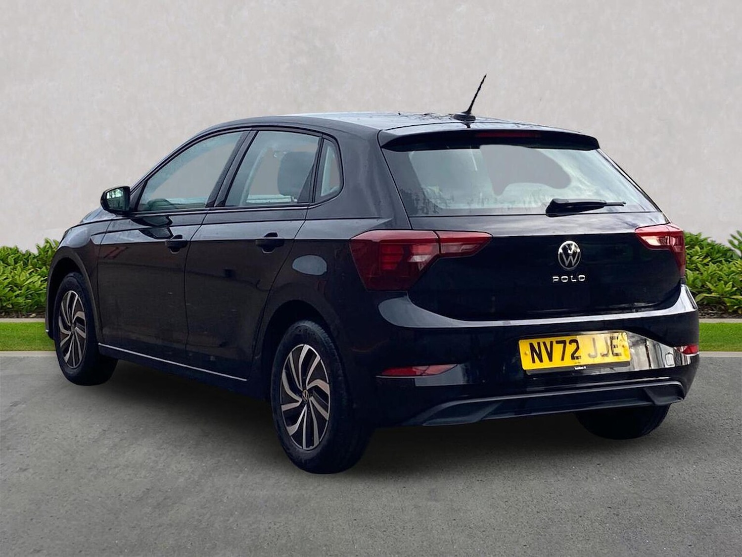 Used Volkswagen Polo 2023 for sale - 76490638: Photo 2