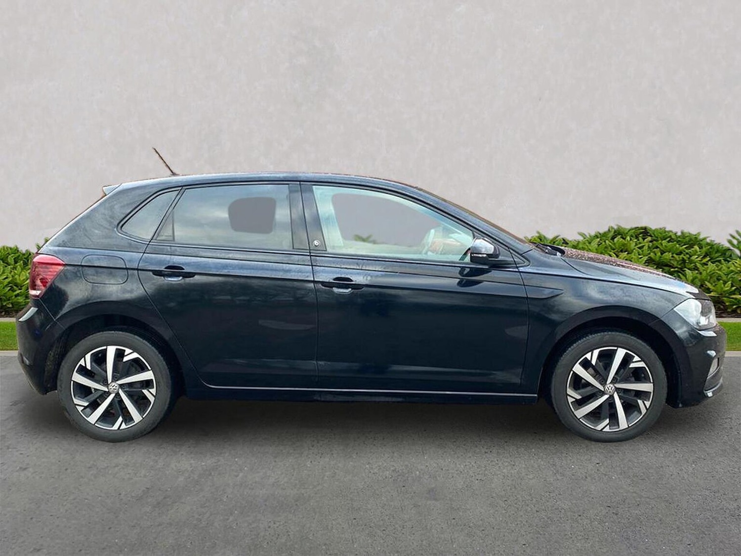 Used Volkswagen Polo 2019 for sale - 76682574: Photo 3