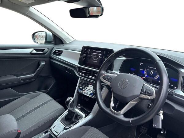 Used Volkswagen T-Roc 2023 for sale - 76275171: Photo 15