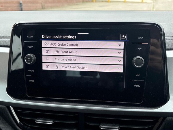 Used Volkswagen T-Roc 2023 for sale - 76275171: Photo 22
