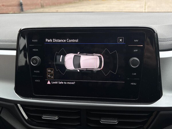 Used Volkswagen T-Roc 2023 for sale - 76275171: Photo 23