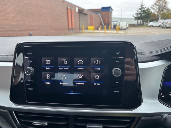 Used Volkswagen T-Roc 2023 for sale - 76275171: Photo 24