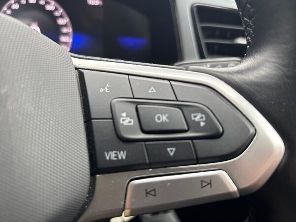 Used Volkswagen T-Roc 2023 for sale - 76275171: Photo 25