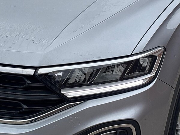 Used Volkswagen T-Roc 2023 for sale - 76275171: Photo 32