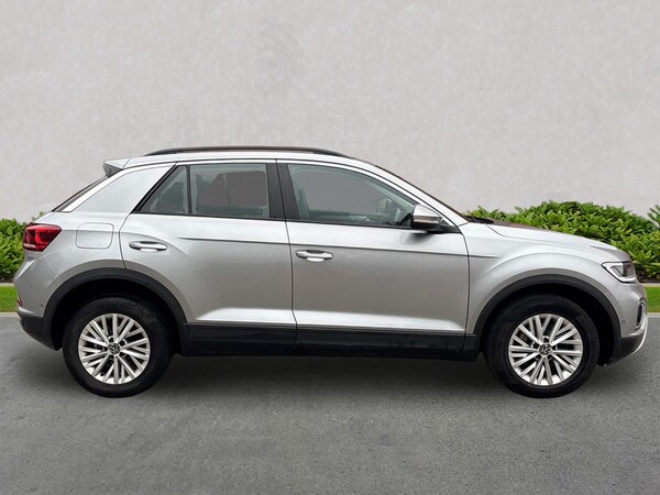 Used Volkswagen T-Roc 2023 for sale - 76275171: Photo 3