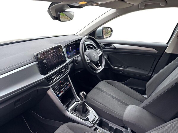 Used Volkswagen T-Roc 2023 for sale - 76275171: Photo 7