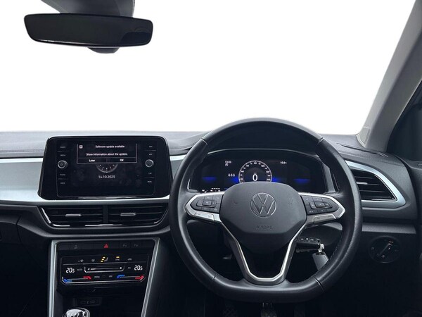 Used Volkswagen T-Roc 2023 for sale - 76275171: Photo 9