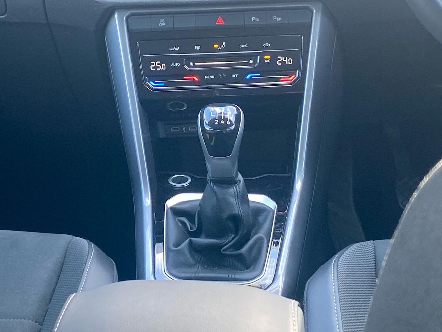 Used Volkswagen T-Roc 2025 for sale - 78026160: Photo 13