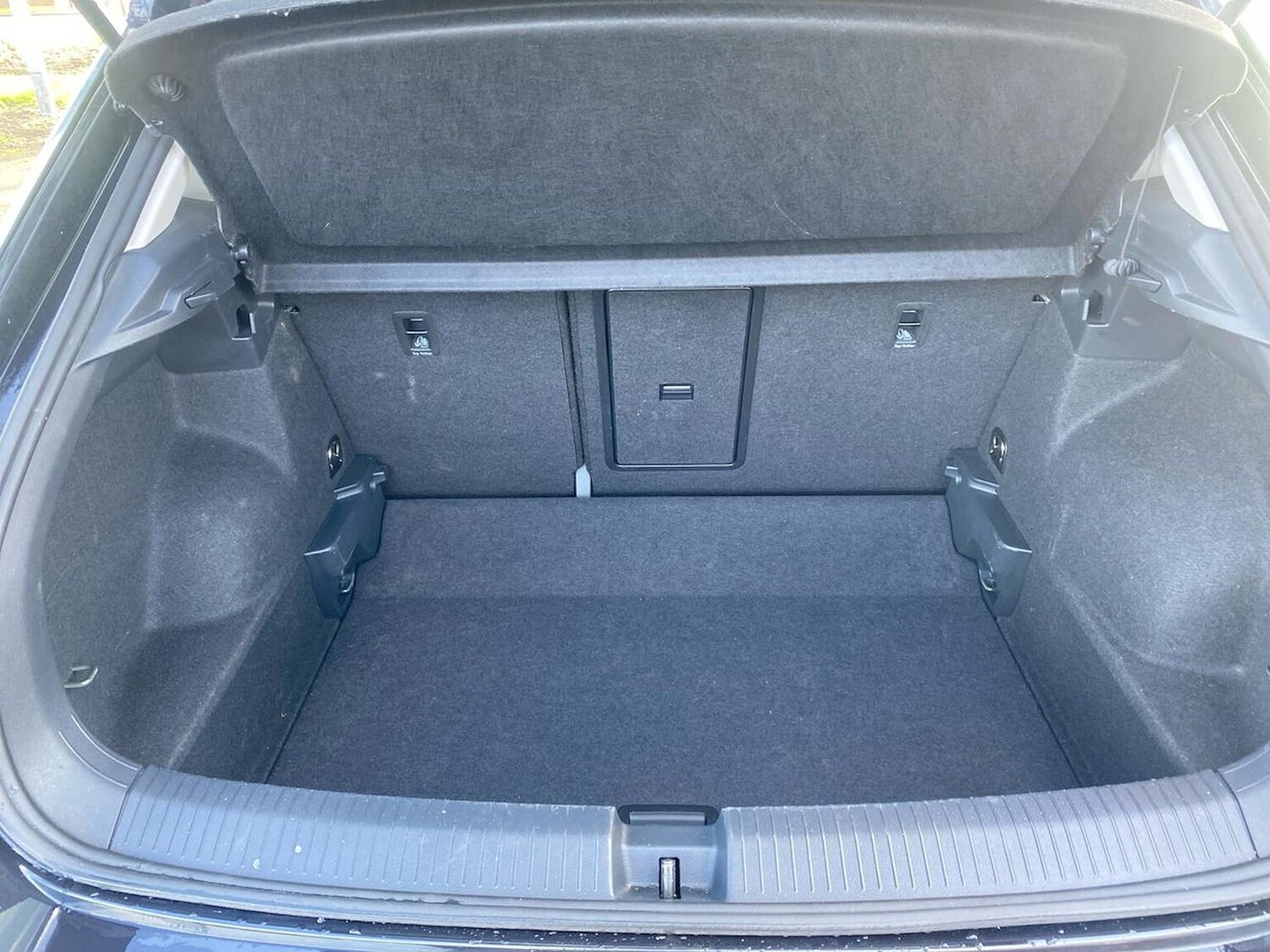 Used Volkswagen T-Roc 2025 for sale - 78026160: Photo 17